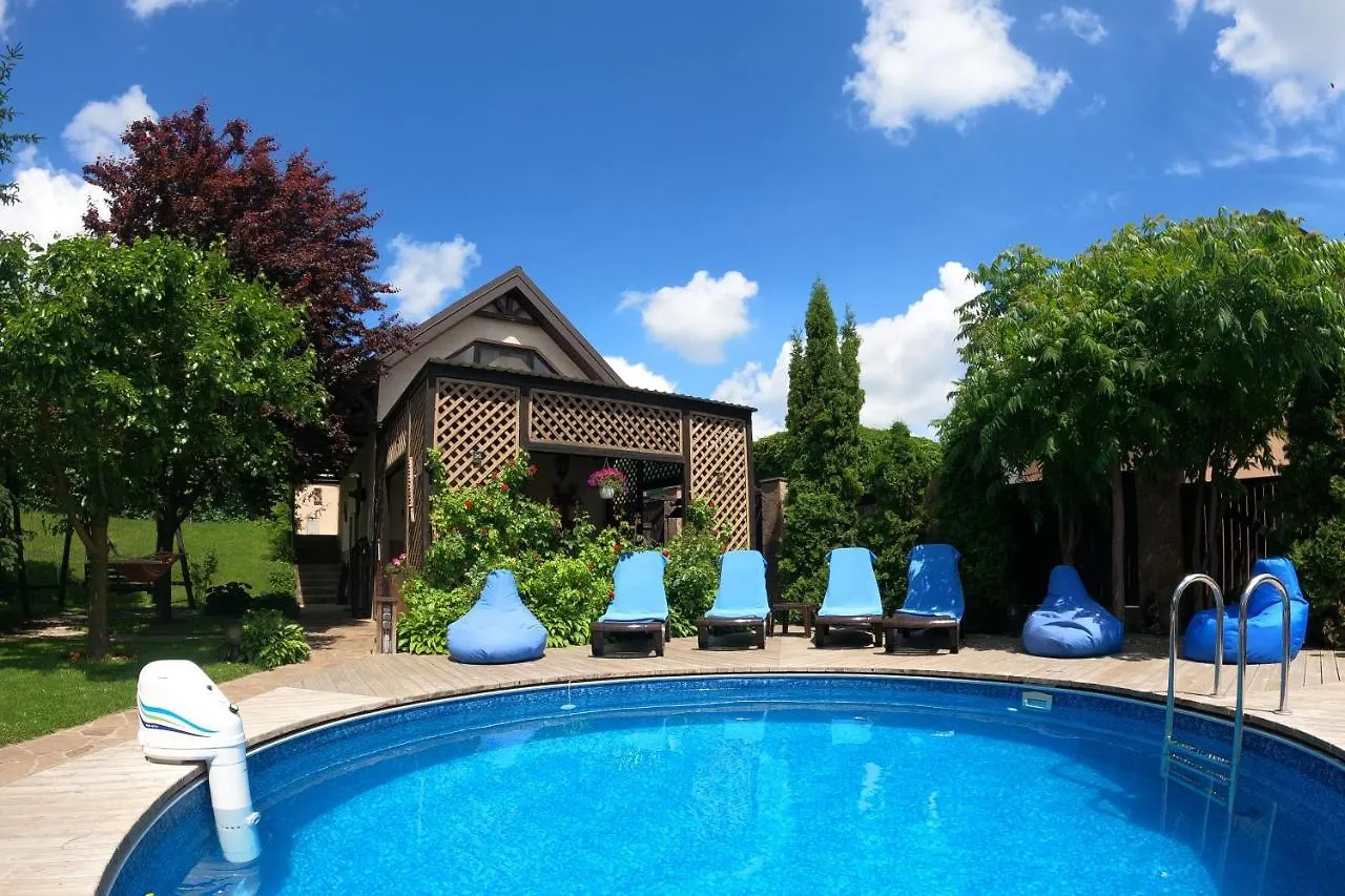 Дом отдыха Вилла Eco-House Peri With A Pool And In The Garden Near Kyiv Khotov